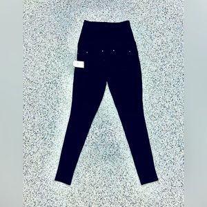 TIME AND TRU Maternity Pants for Womens. Size Small, Color Black. NEW